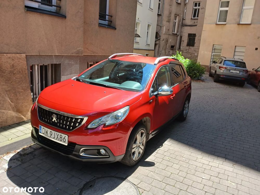 Peugeot 2008 1.2 Pure Tech Allure S&S - 1