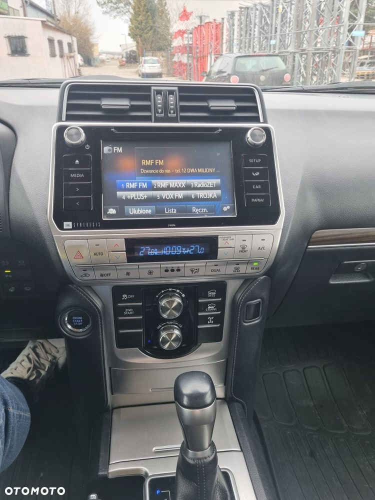 Toyota Land Cruiser - 5