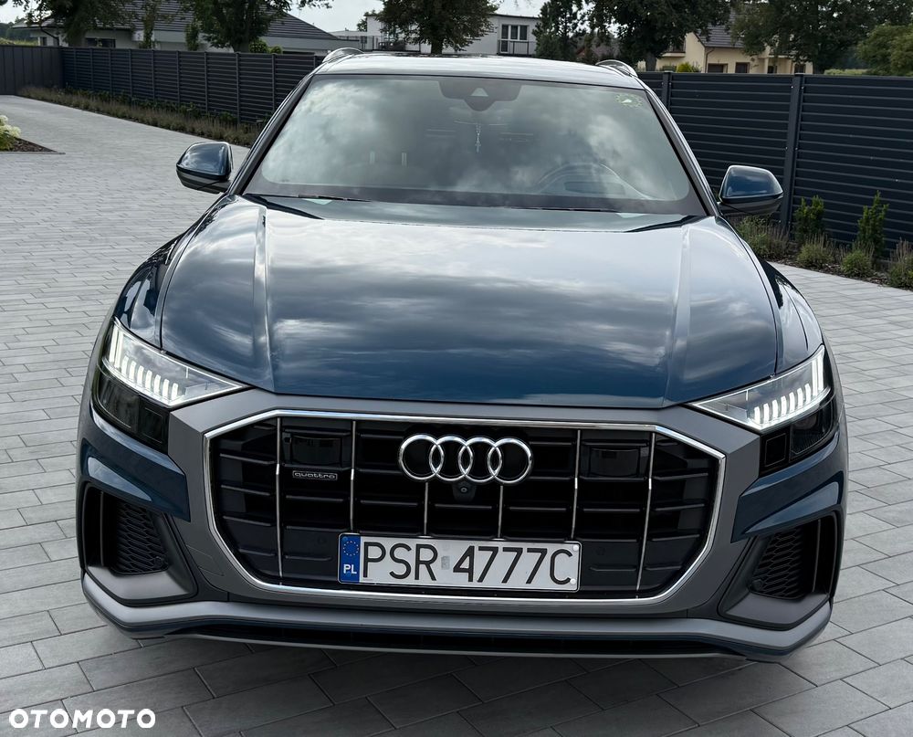 Audi Q8 - 9