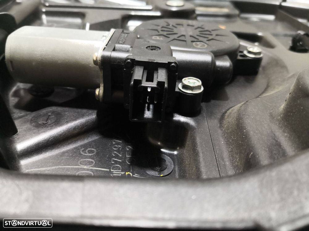 Elevador Trás Dto Electrico Mazda 6 Três Volumes (Gh) - 3