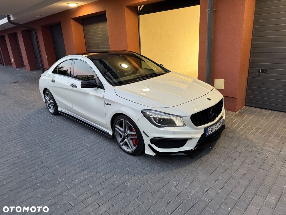 Mercedes-Benz CLA 45 AMG 4-Matic - 3