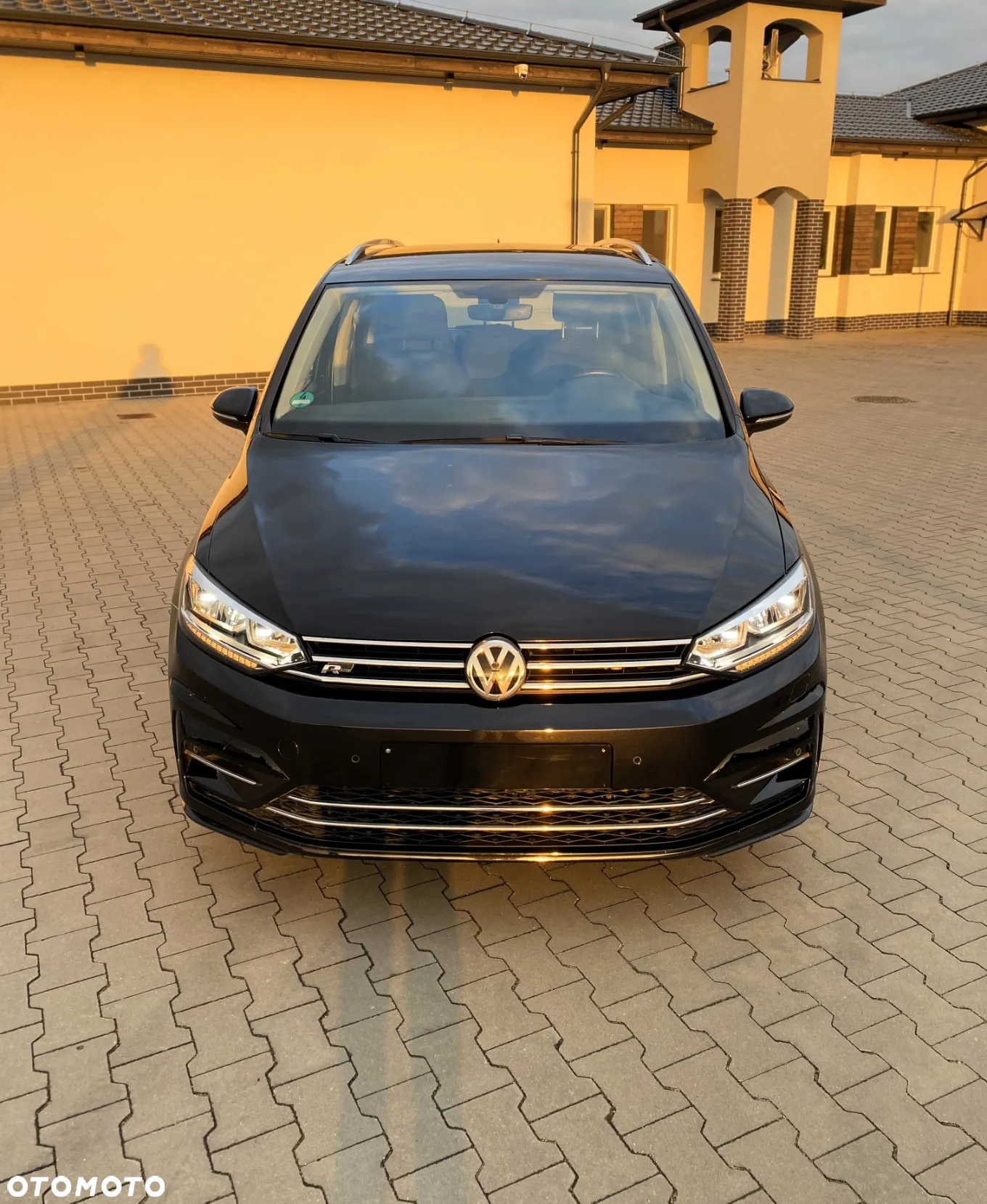 Volkswagen Touran 1.4 TSI BMT Highline - 9