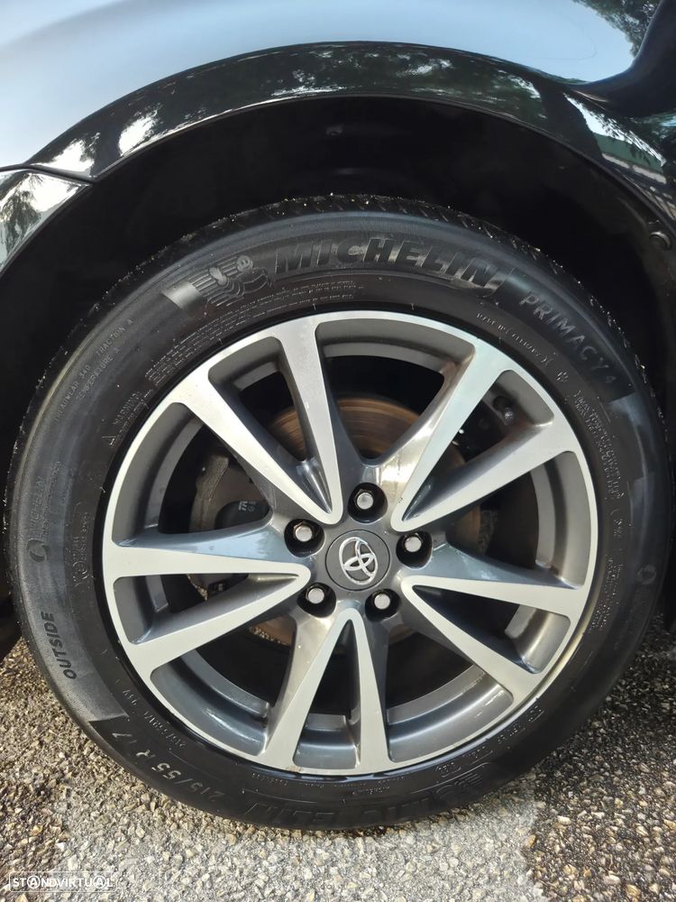 Toyota Avensis - 9