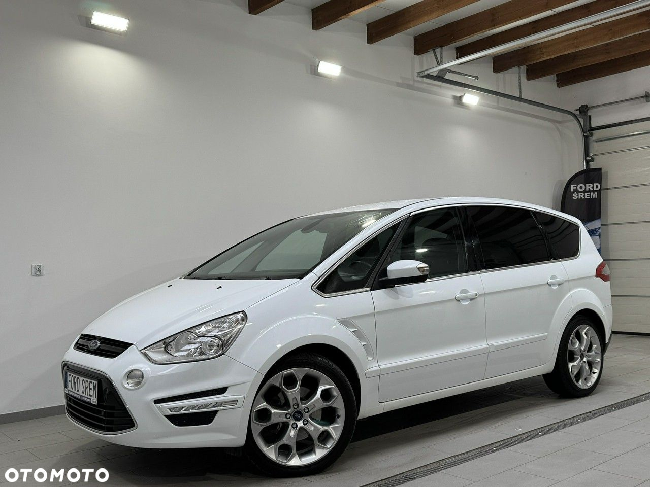 Ford S-Max 2.0 TDCi DPF Titanium - 13
