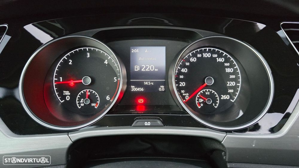 VW Touran 1.6 TDI Confortline - 18