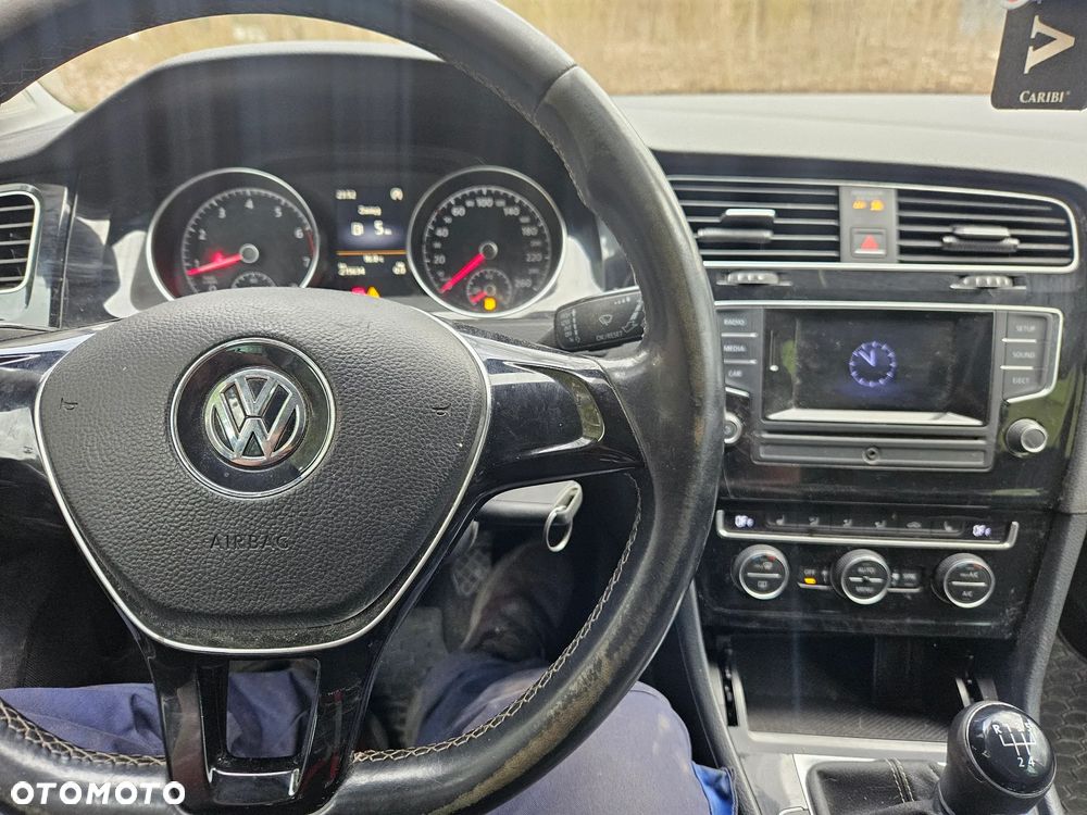 Volkswagen Golf 1.2 TSI BMT Trendline Perfectline - 7