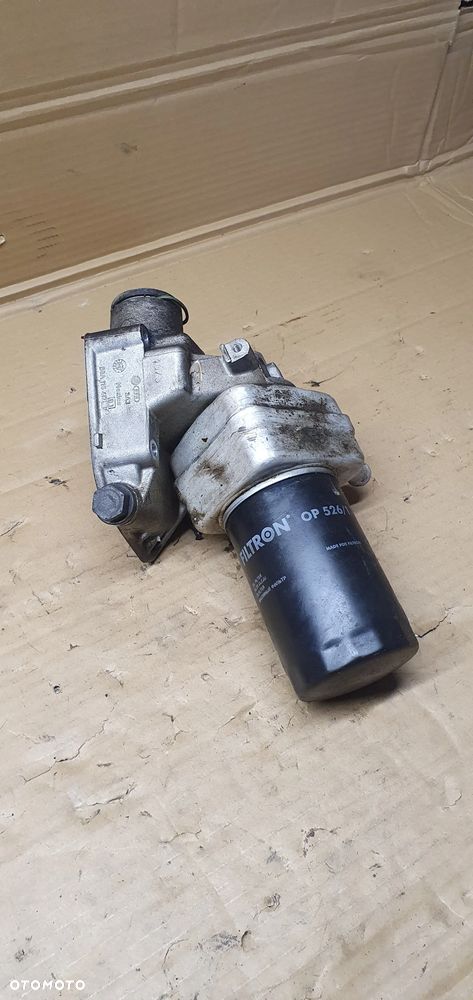 Podstawa obudowa filtra oleju chłodniczka Audi A4 B6 1.6 06A115417 - 2