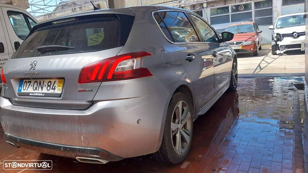 Peugeot 308 1.2 PureTech GT Line - 23