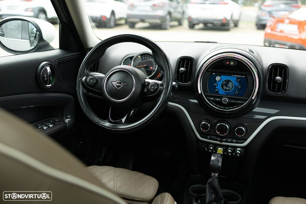 MINI Countryman Cooper SE ALL4 Auto - 23