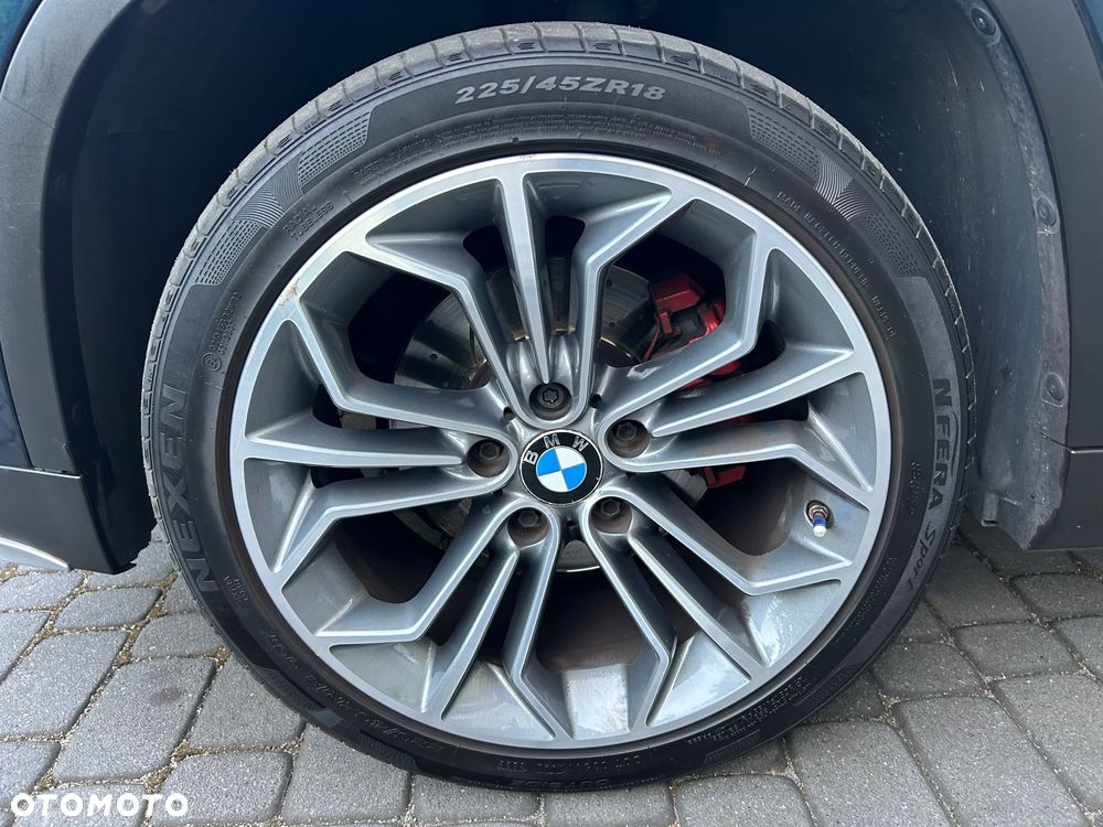 BMW X1 xDrive18d xLine - 24