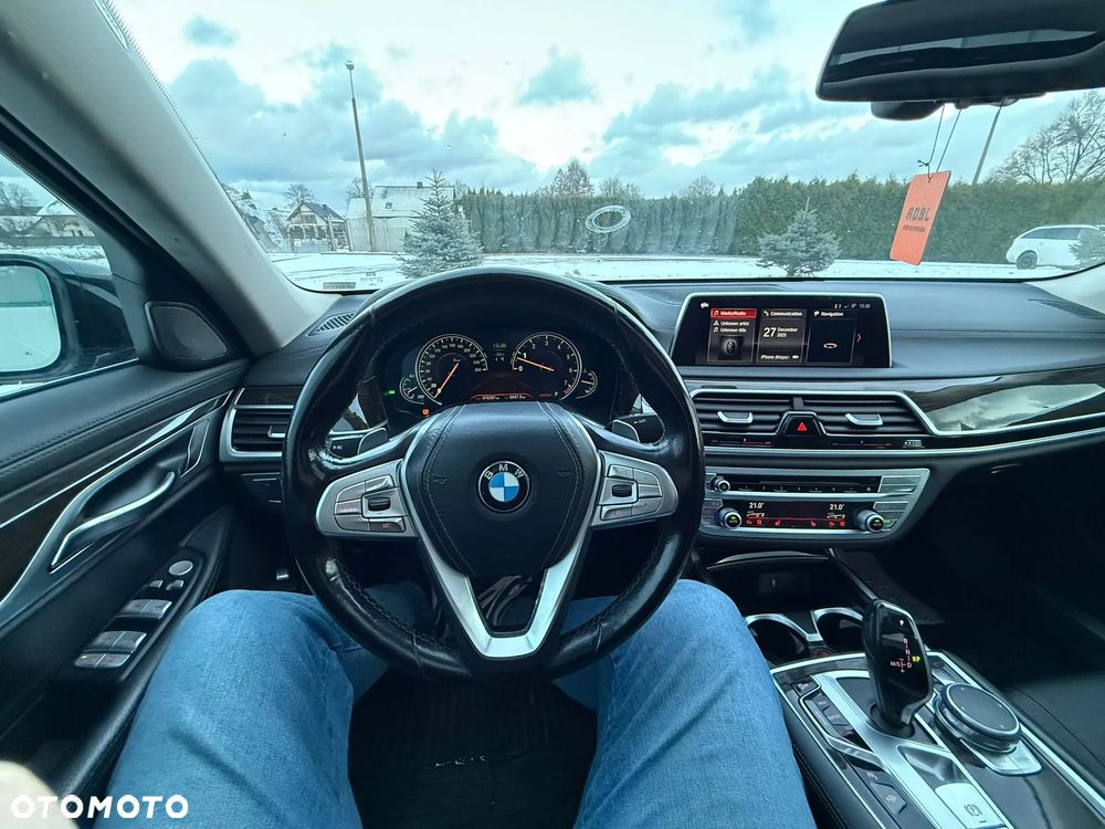 BMW Seria 7 740Li xDrive - 16