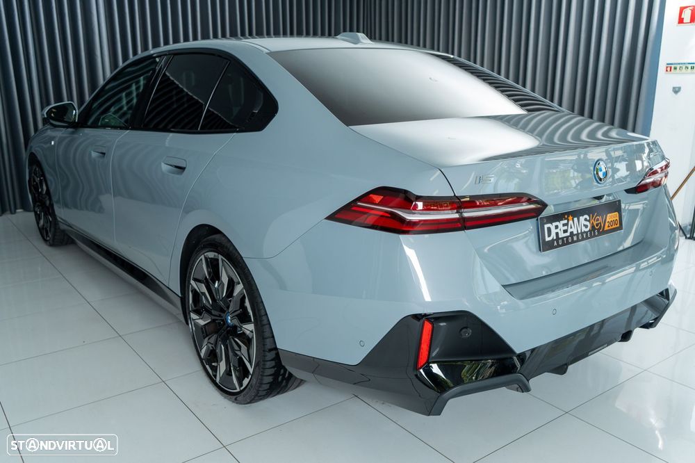 BMW i5 eDrive40 Pack Desportivo M - 25
