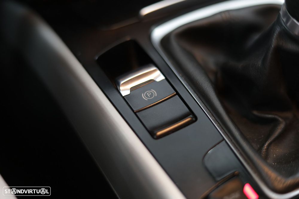 Audi A4 Avant 2.0 TDI - 16