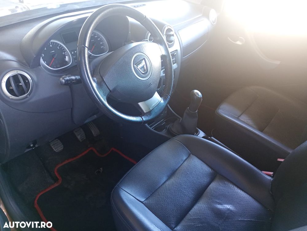 Dacia Duster 1.6 4x2 Prestige - 11