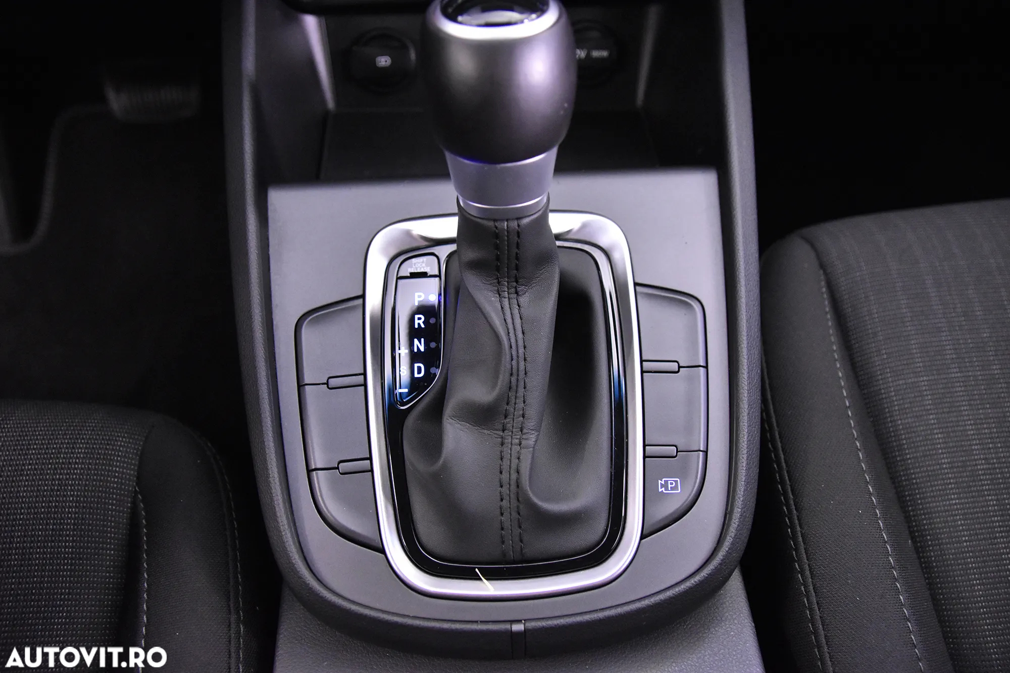 Hyundai KONA Hybrid 1.6 GDI 141 CP 2WD 6DCT Highway - 17