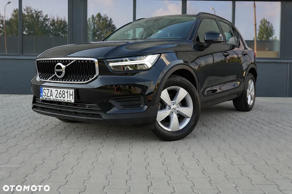 Volvo XC 40 T2 Momentum - 1
