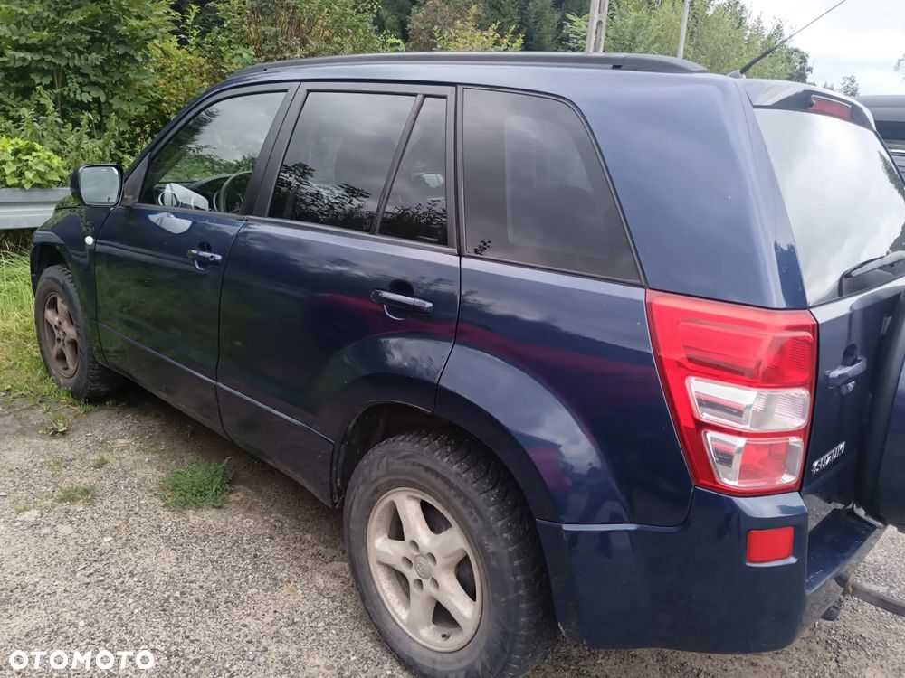 Suzuki Grand Vitara 2.0 - 4