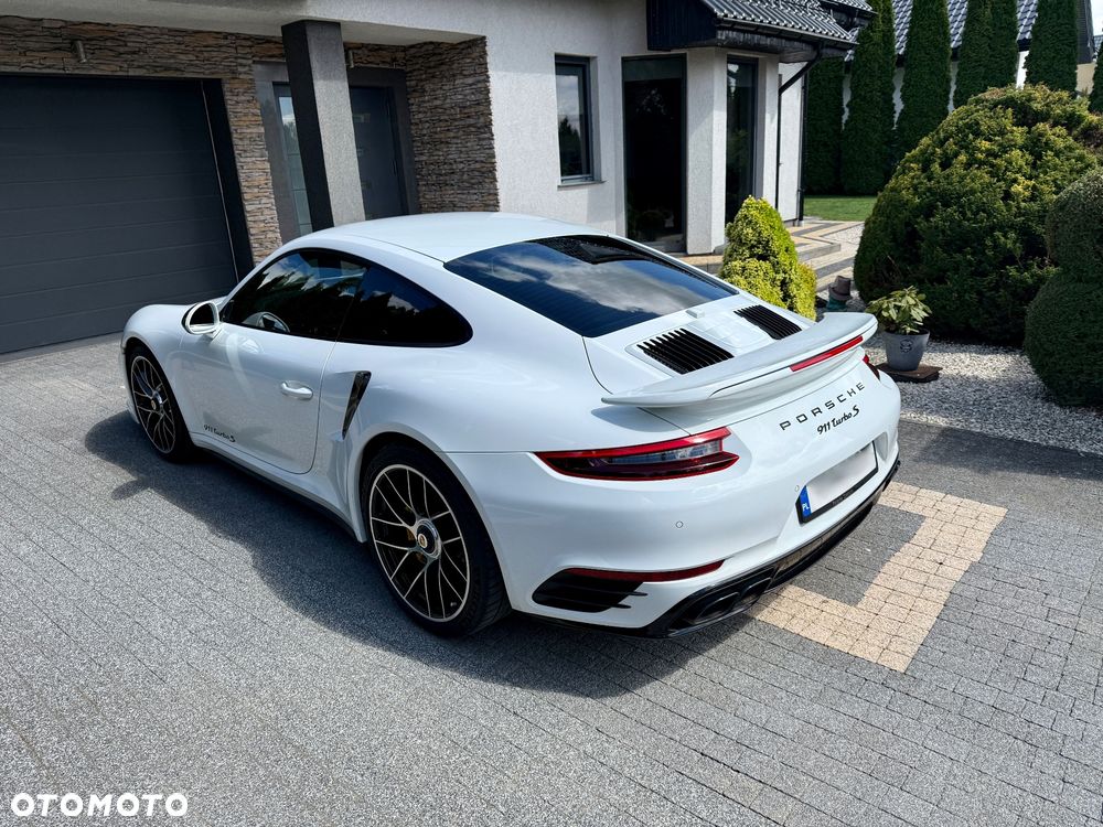 Porsche 911 Turbo S - 6