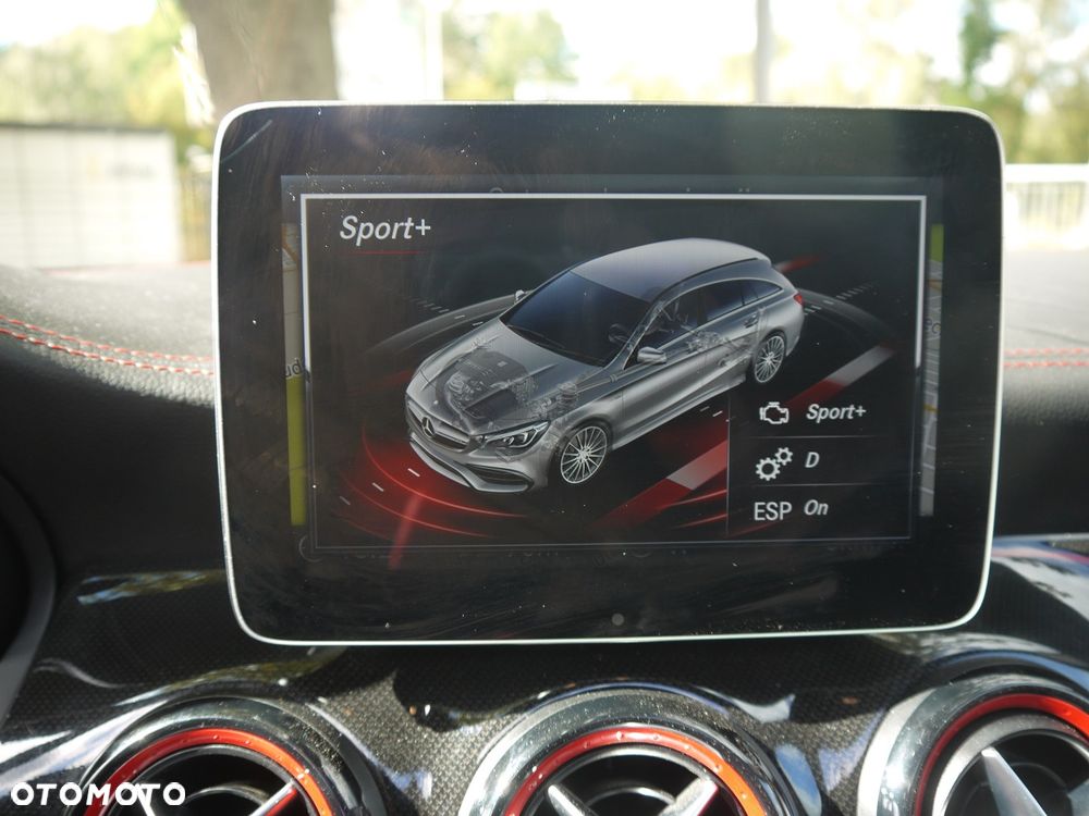 Mercedes-Benz CLA AMG 45 4-Matic - 16