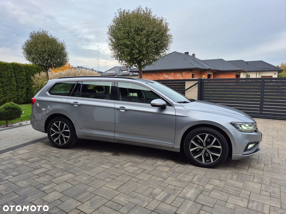 Volkswagen Passat 2.0 TDI EVO Business DSG - 27