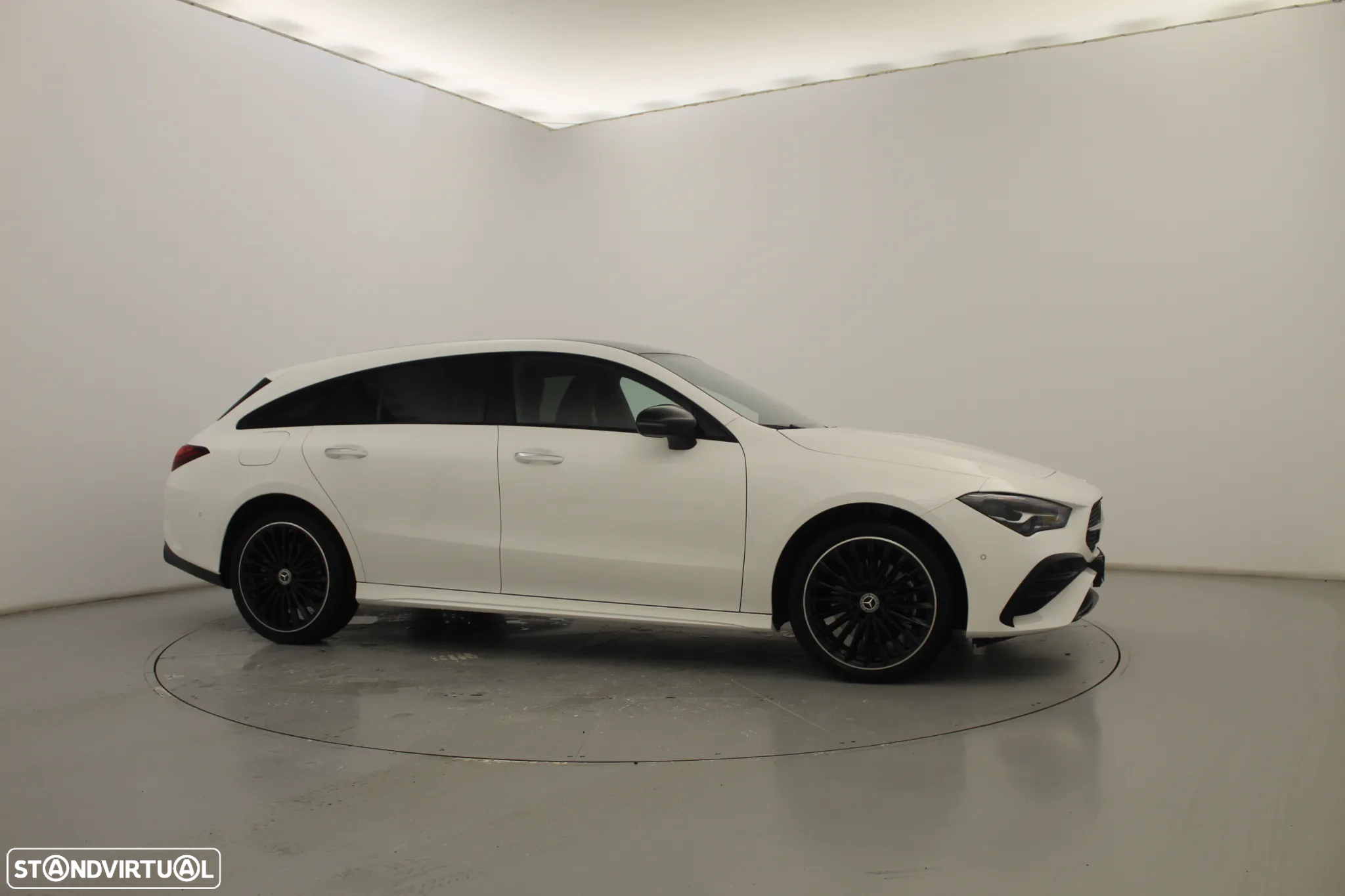 Mercedes-Benz CLA 250 e Shooting Brake AMG Line - 2