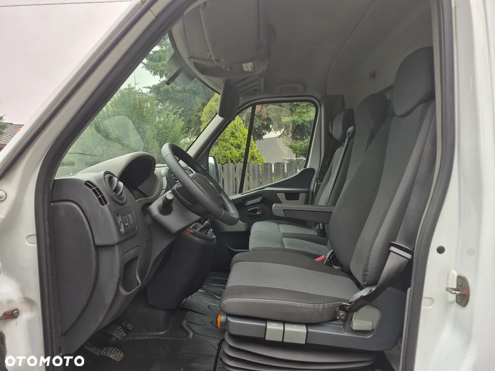 Renault Master - 18