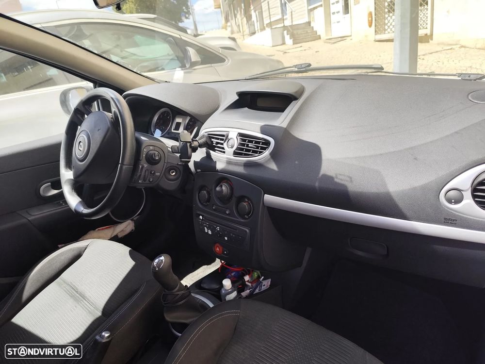 Renault Clio 1.5 dCi Confort - 13
