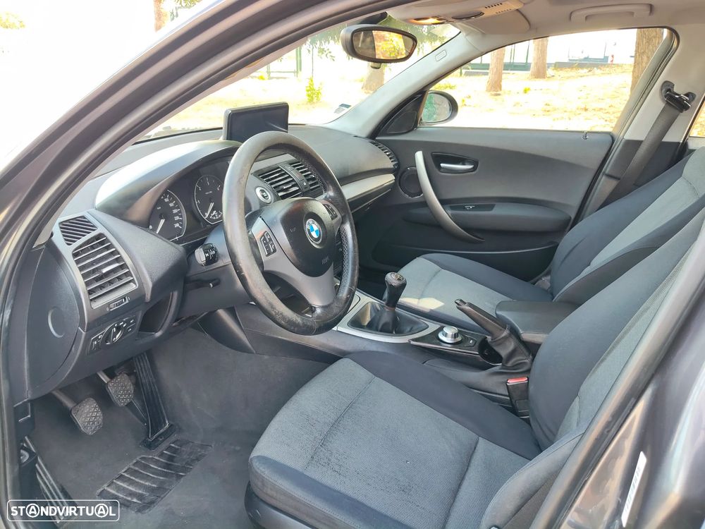 BMW 120 d Sport - 18