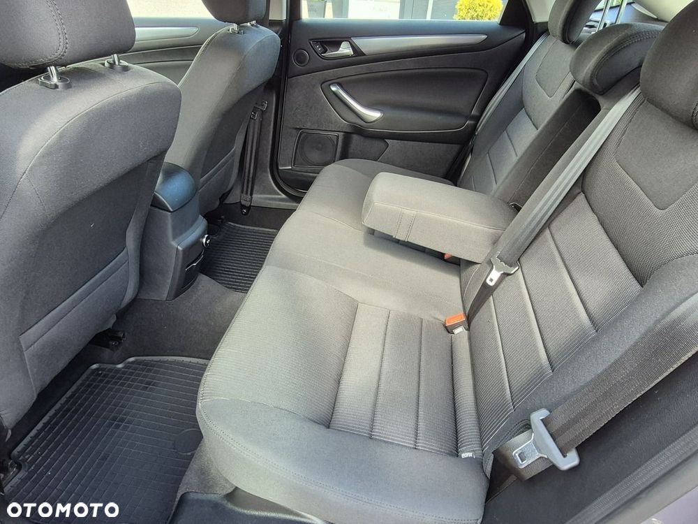 Ford Mondeo - 7