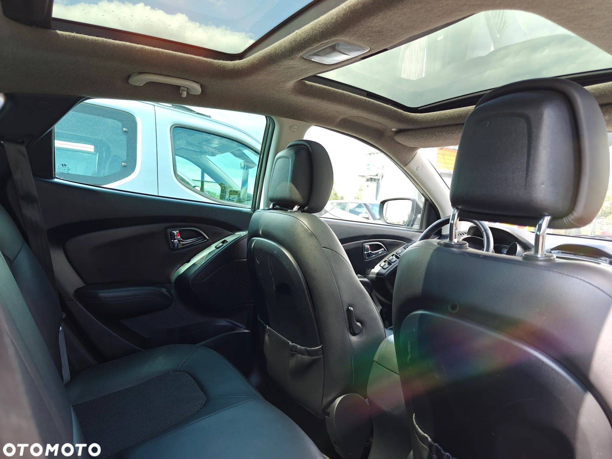 Hyundai ix35 2.0 4WD Premium - 18