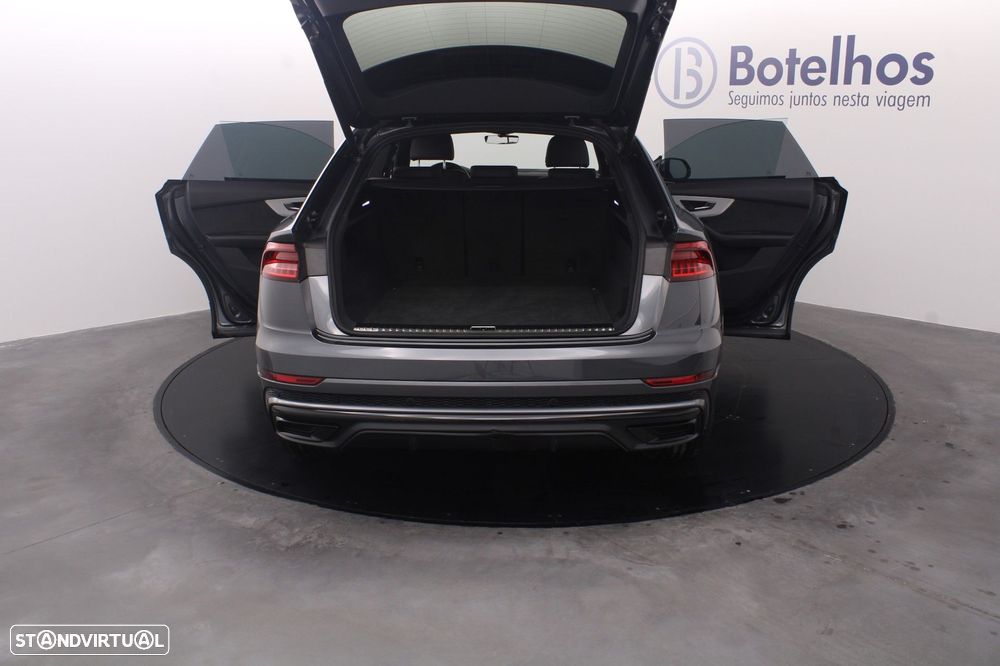 Audi Q8 50 TDI quattro Tiptronic - 14