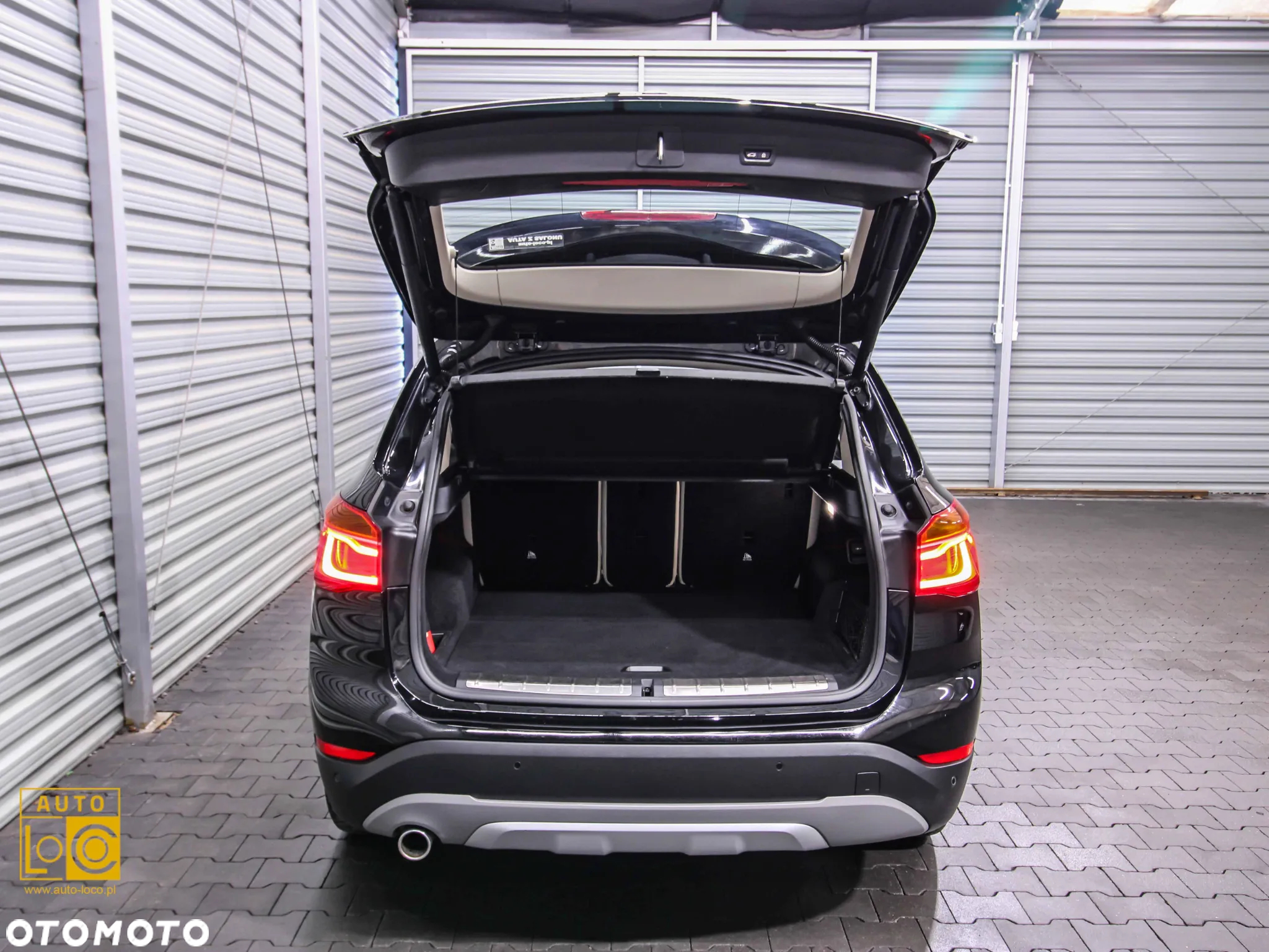 BMW X1 xDrive18d xLine - 12