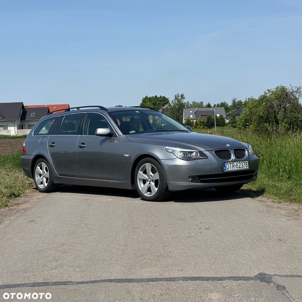 BMW Seria 5 525xi - 7
