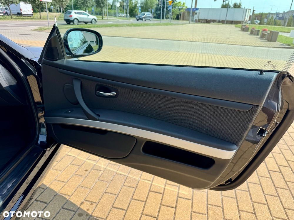 BMW Seria 3 320i - 23