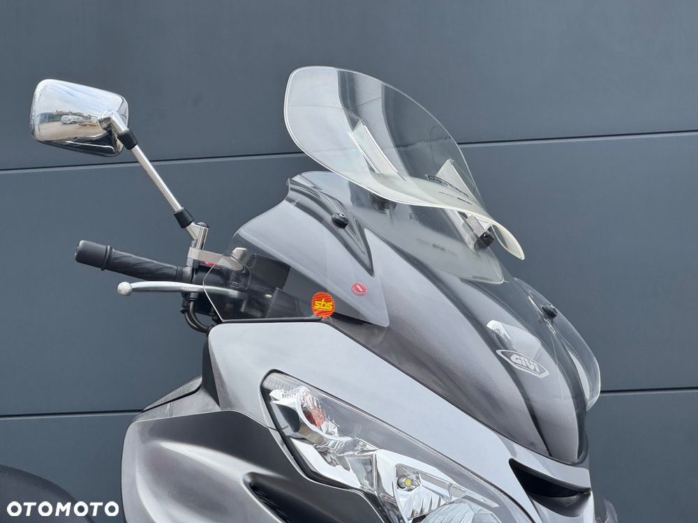 Suzuki Burgman - 6