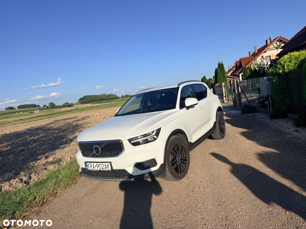 Volvo XC 40 D3 Momentum Pro - 1
