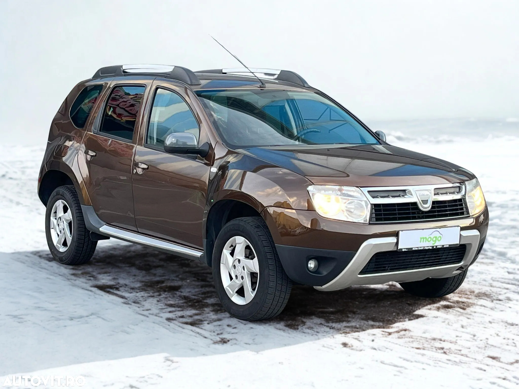 Dacia Duster 1.6 4x2 Laureate - 4