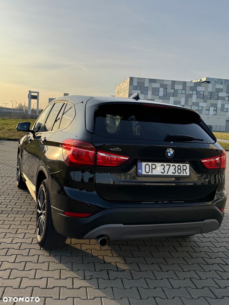 BMW X1 sDrive18d - 8