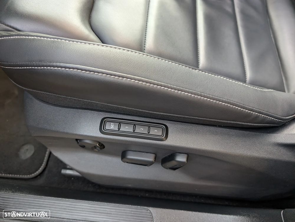 VW T-Roc 2.0 TDI R-Line DSG - 14