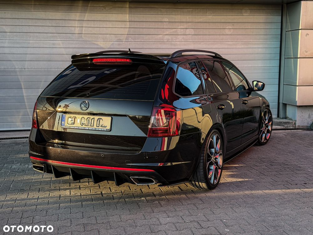 Skoda Octavia 2.0 TDI DSG RS - 7