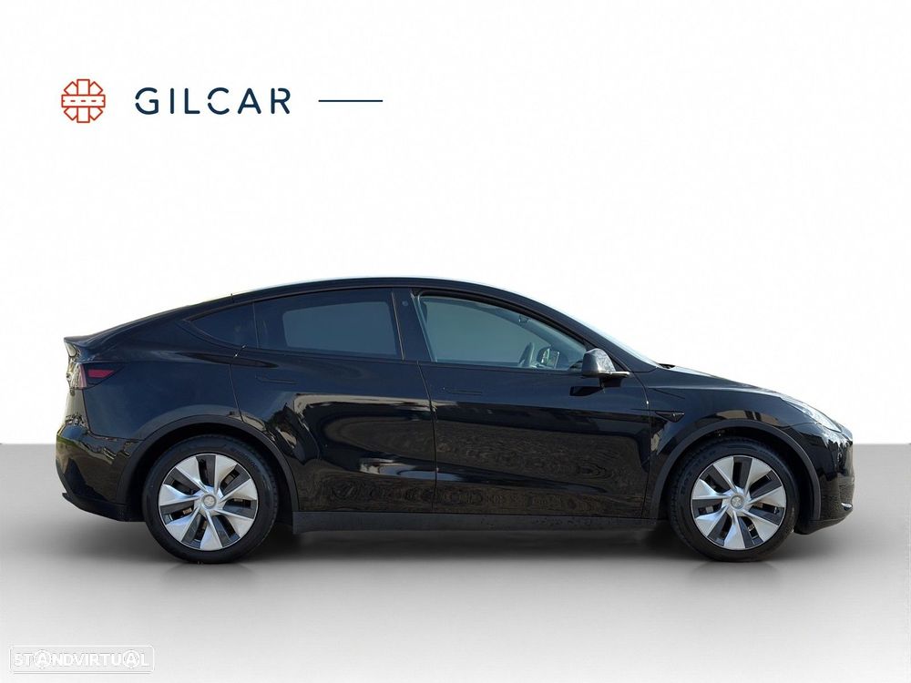 Tesla Model Y Standard RWD - 17