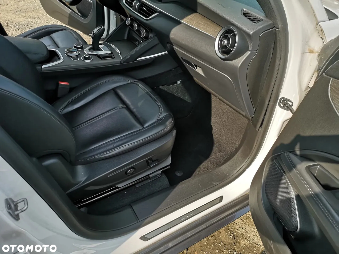 Alfa Romeo Stelvio 2.2 Diesel 16V AT8 Business - 26