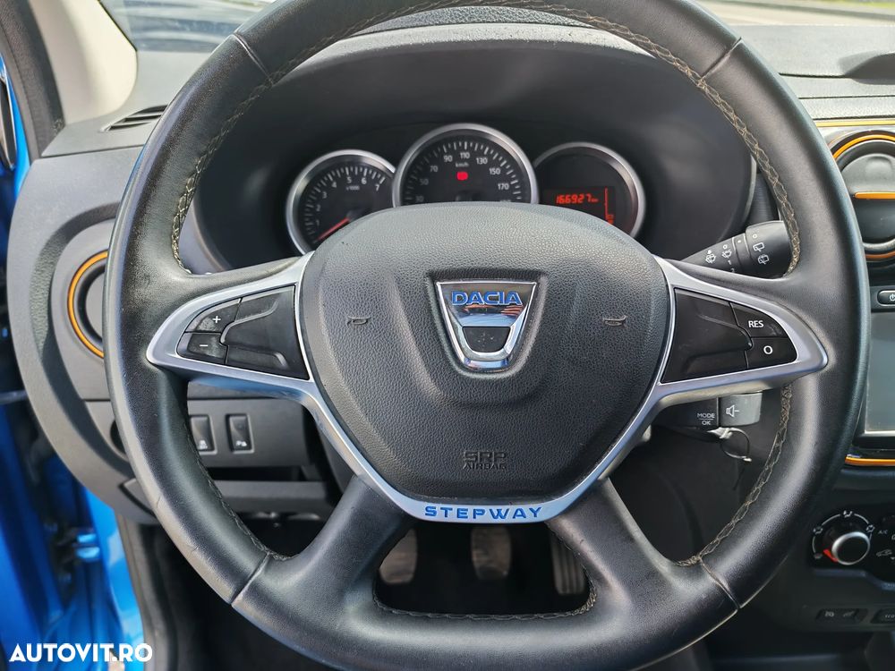Dacia Lodgy dCi 110 Stepway Celebration - 19