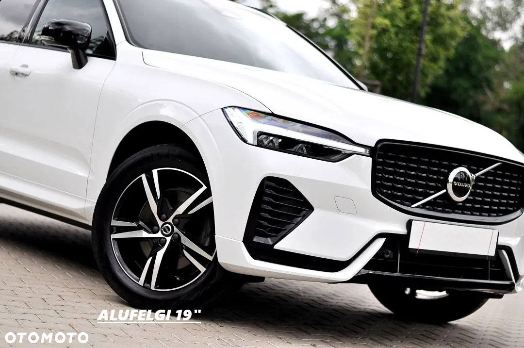 Volvo XC 60 B4 D AWD Plus Dark - 3