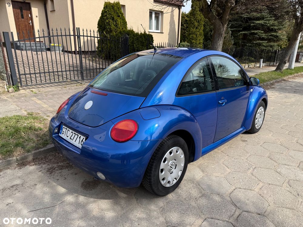 Volkswagen New Beetle - 3