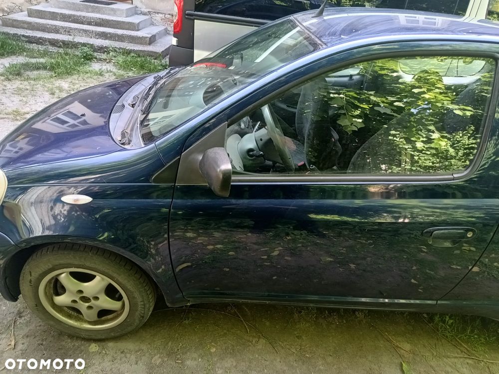 Toyota Yaris 1.3 Sol - 6