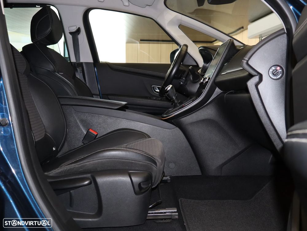 Renault Grand Scénic ENERGY dCi 110 INTENS - 19