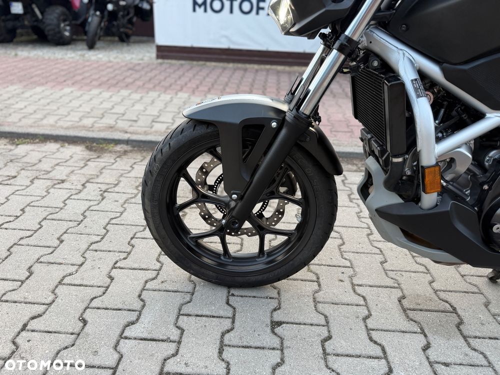 Honda NC - 20