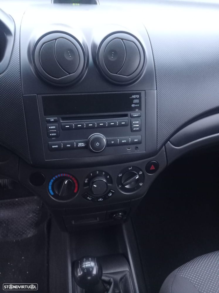 Chevrolet Aveo 1.2 LS - 4