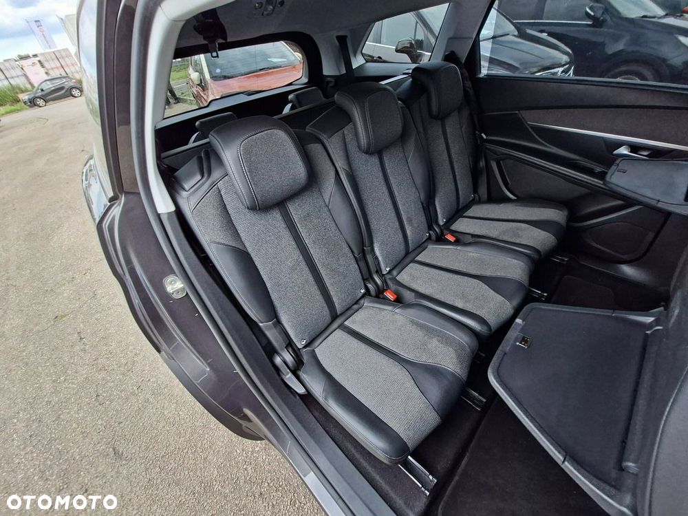 Peugeot 5008 BlueHDi 130 EAT8 Allure - 29